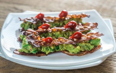 Bacon and guacamole sammies