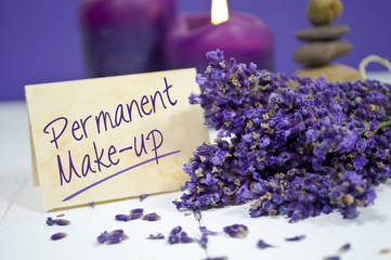Schild, Kreidetafel, Tafel mit Permanent Make-Up