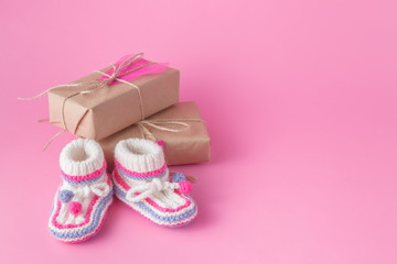 newborn announcement with paper giftbox