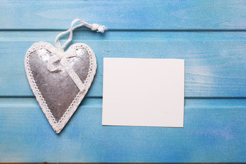 Decorative  heart  and empty tag