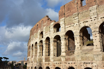 Fototapeta premium Coliseum with clouds