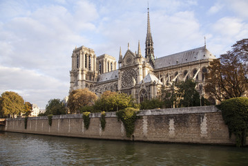 Fototapeta na wymiar Notre Dame in Paris