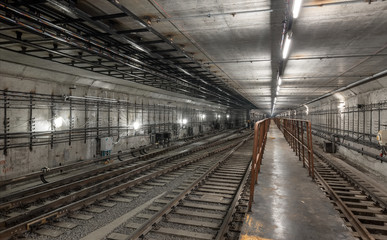 Fototapeta na wymiar Platform for train driver in the new subway tunnel