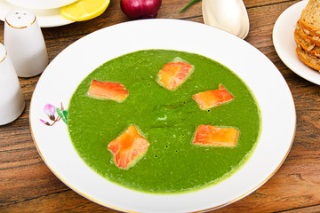 Mashed Spinach Soup with Salmon