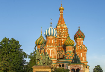 Fototapeta na wymiar St Basil's Cathedral in Moscow