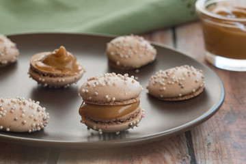 Dulce De Leche Macaron