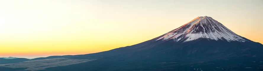 Papier Peint photo Mont Fuji Panorama de la montagne Fuji lever du soleil Japon