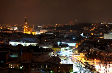 Fototapeta premium Miasto Cluj Napoca nocą