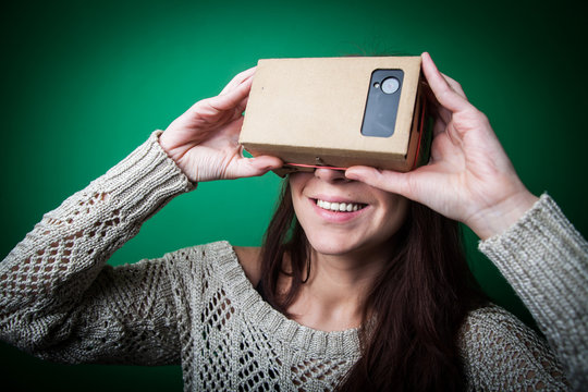 Cardboard virtual reality