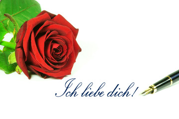 Ich liebe dich! - Liebesbrief zum Valentinstag mit roter Rose und Füllfederhalter, Copyspace