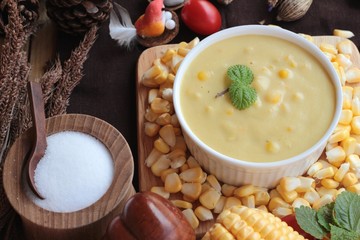 Corn cream soup and sweet corn delicious.