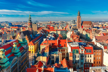 Aerial view of Stare Miasto with Market Square, Old Town Hall and St. Elizabeth's Church from St. Mary Magdalene Church in Wroclaw, Poland - obrazy, fototapety, plakaty