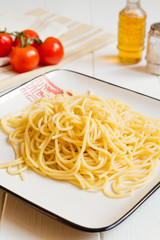 Spaghetti on a square plate