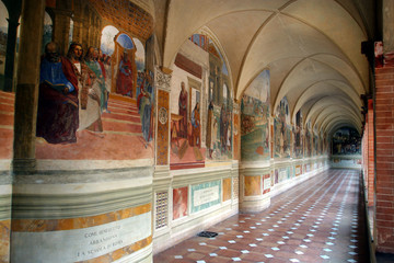Toscana,Siena,Monte Oliveto Maggiore,Abbazia,il chiostro con gli affreschi.