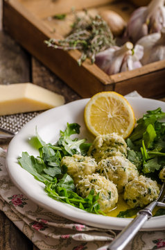 Ricotta dumplings with spinach