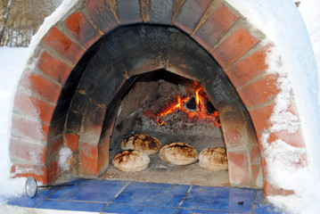  backen im Steinbackofen 
