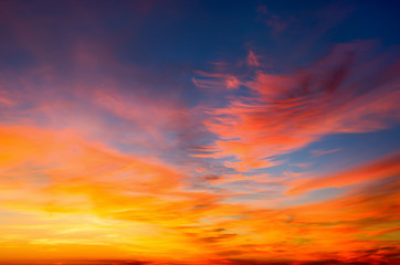 Fototapeta premium Vivid sky illuminated by the sunset