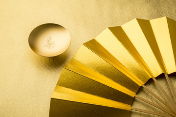 金色の扇子
