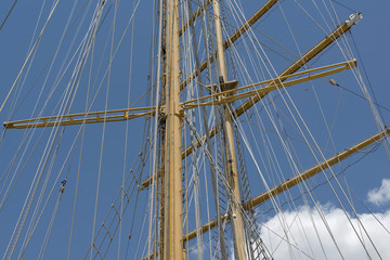 sailing vessel mast