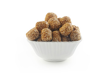Indian sweet Sesame rullede balls