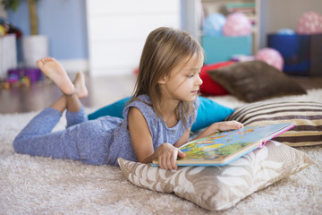The best position to read a book