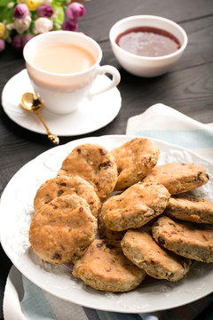 Baked English biscuits