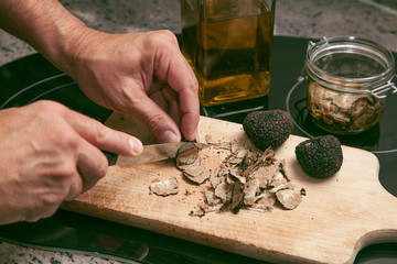 Cutting truffles - 100812654