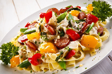 Pasta with sausages and vegetables 
