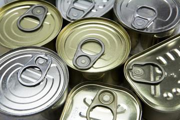 Tins of different sizes