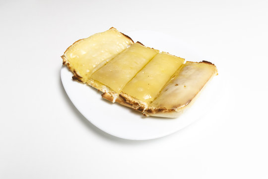 Tostada de queso curado y mantequilla