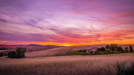 Obraz premium Amazing sunset in Tuscany