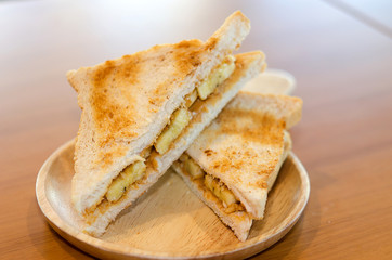 Banana bread filling