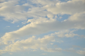 clouds in the blue sky
