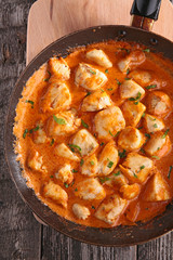 chicken cooked with spicy sauce