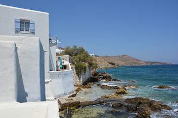 maison sur la mer à Paros