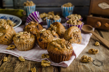 Whole grain muffins with dark chocolate and nuts