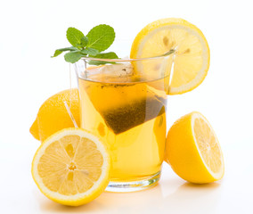 cold tea with lemon and mint
