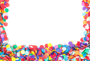 Buntes Konfetti, isoliert auf weiß