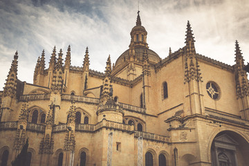 Fototapeta na wymiar Segovia Cathedral is a Roman Catholic religious church in Segovi