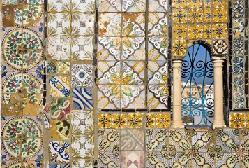 Fototapeten Tunesien Tunisia. Tunis - old town (medina). Fragment of wall covered tiles with floral and geometric shape motifs  © WitR