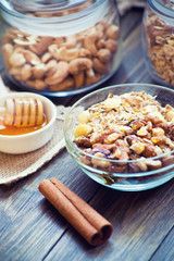 Breakfast with granola
