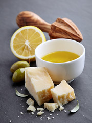 Lemon juicy with olive oil