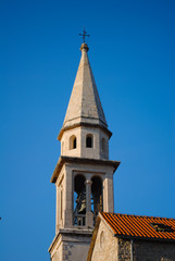 Fototapeta na wymiar picturesque church in Montenegro