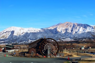 南阿蘇村　水車小屋がある風景 © japal