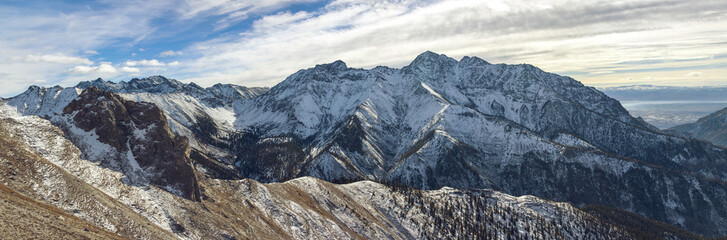 Obraz premium beautiful panorama of mountains