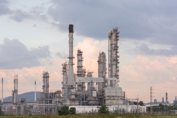 Obraz na płótnie Canvas Oil Refinery factory station