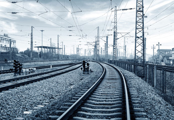 Obraz premium Railway transportation hub, gray tone image.