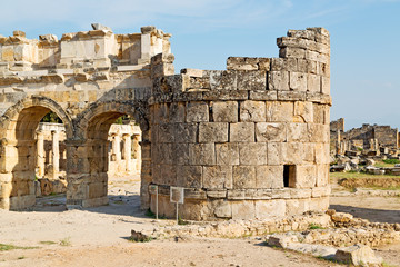 history pamukkale    old construction in  temple