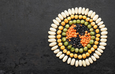Getrocknete Hülsenfrüchte Mandala