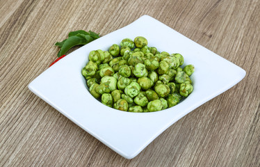 Wasabi peas
